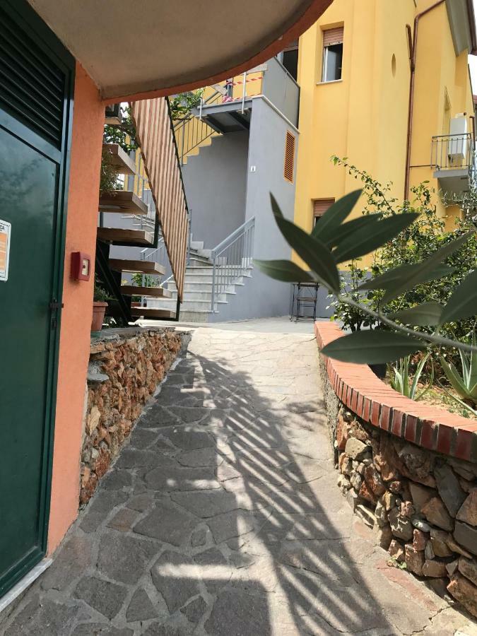 Appartamento Libeccio Finale Ligure Exterior foto